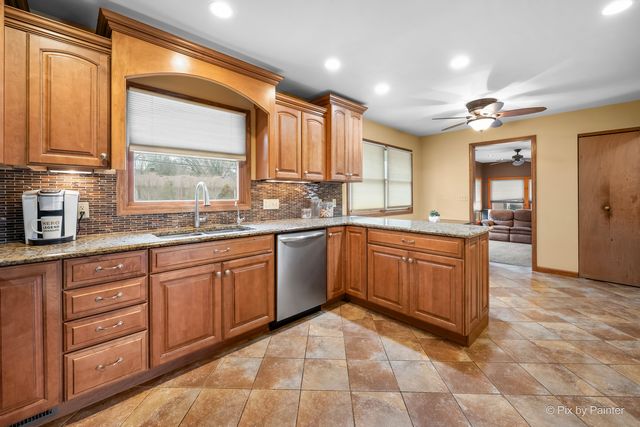 1321 Florence Drive, Sycamore, IL 60178