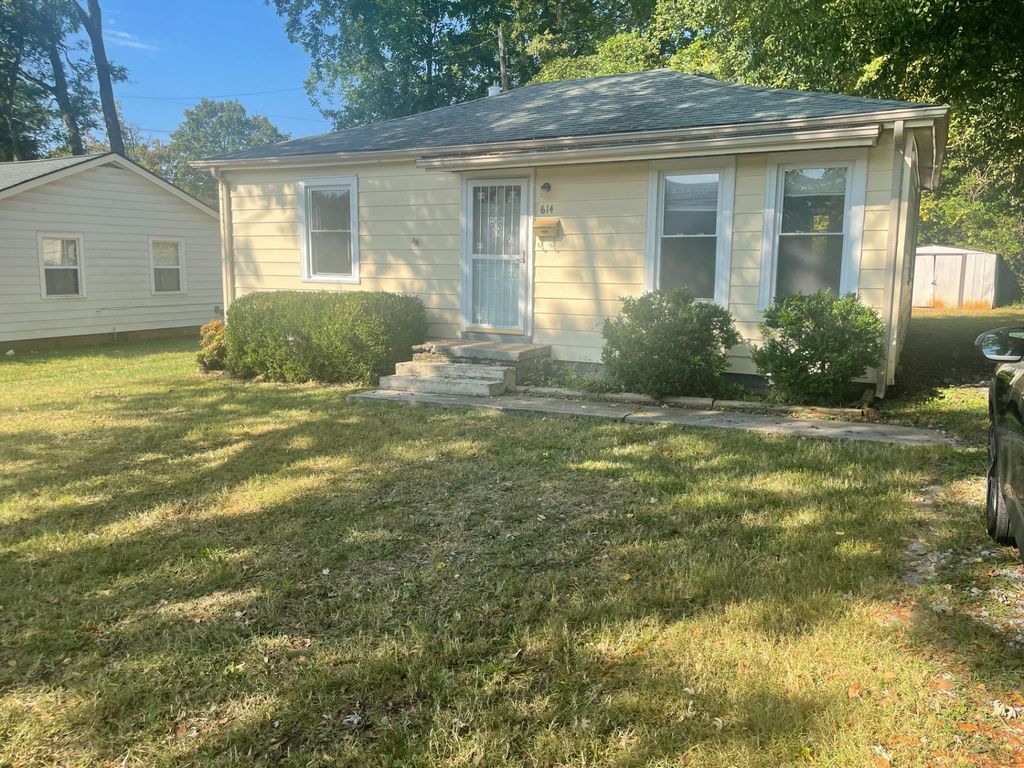 614 Gracey Ave, Clarksville, TN 37040