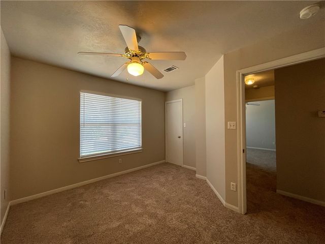 2405 Pintail Loop, College Station, TX 77845