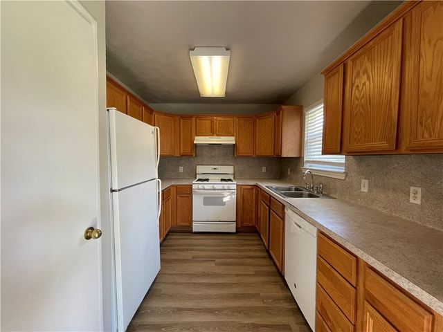 2405 Pintail Loop, College Station, TX 77845