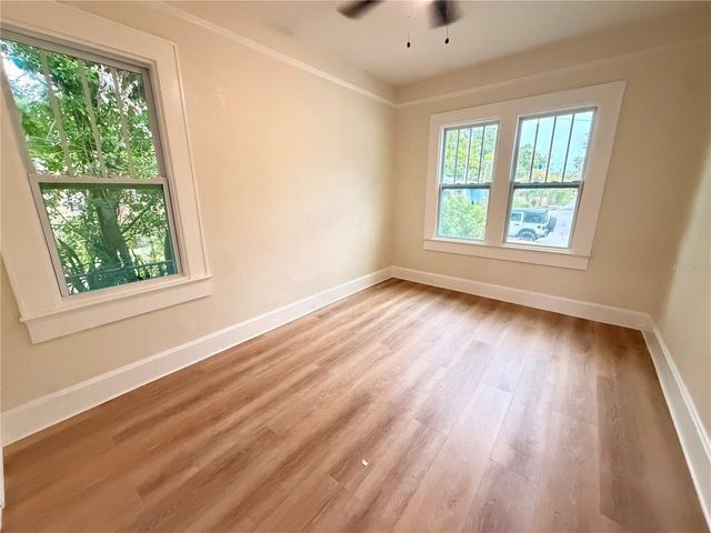 1200 E HENRY AVENUE, Tampa, FL 33604