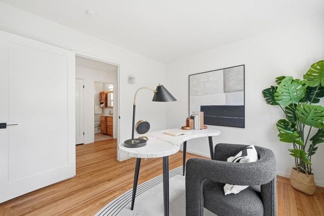 4065 2nd Street, Palo Alto, CA 94306