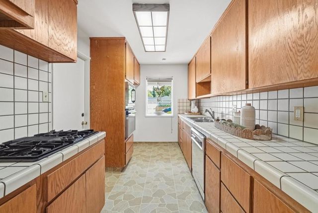 4065 2nd Street, Palo Alto, CA 94306