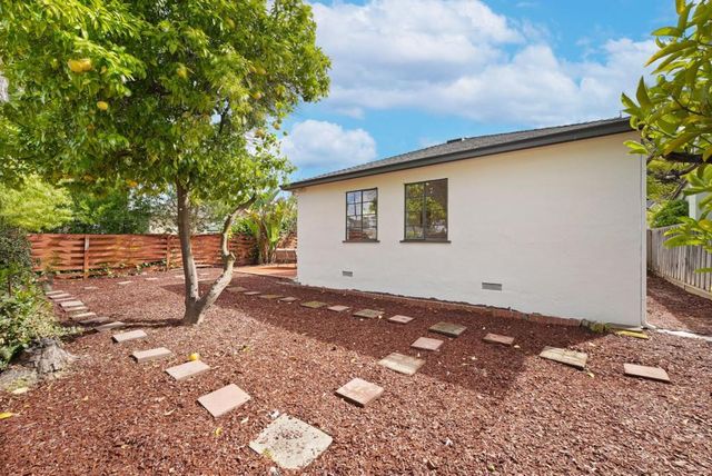 4065 2nd Street, Palo Alto, CA 94306