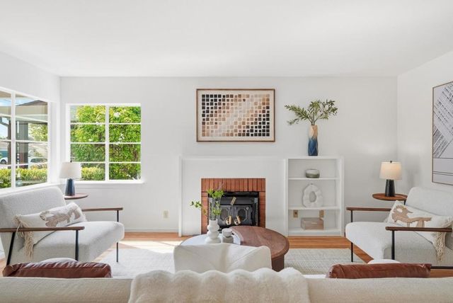 4065 2nd Street, Palo Alto, CA 94306