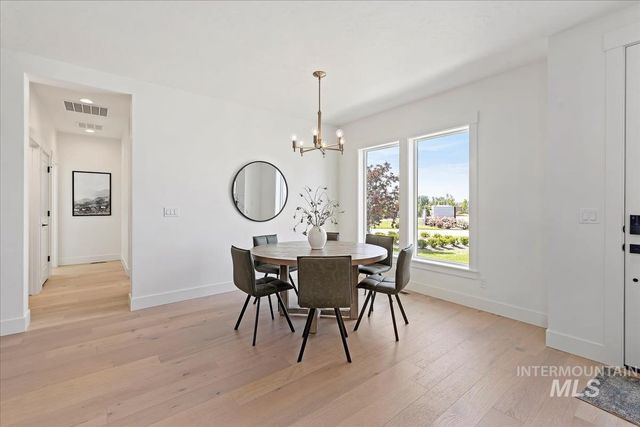 11119 S Corballis Ln, Kuna, ID 83634