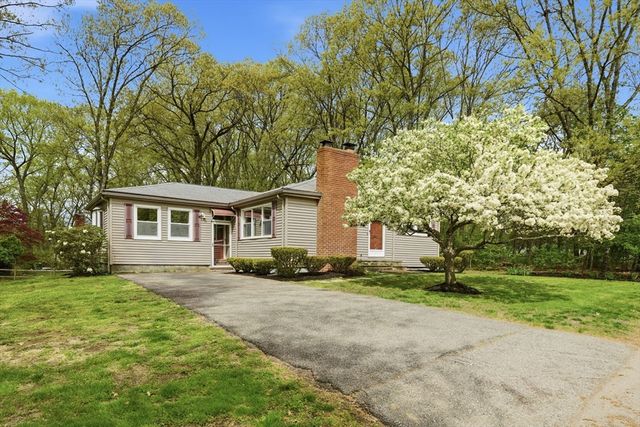 315 Central Ave, Dedham, MA 02026