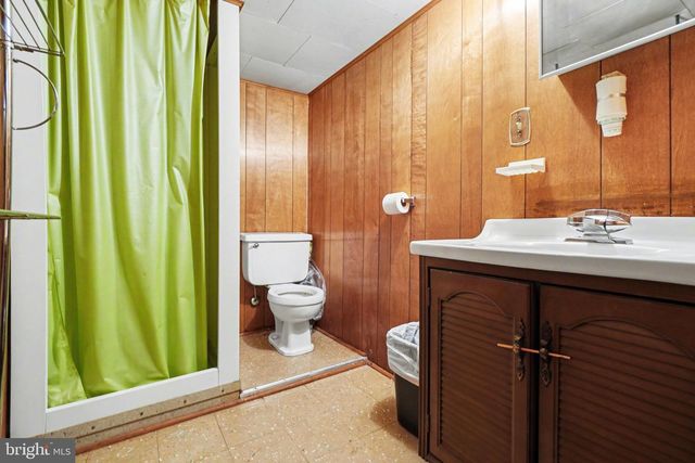 1131 APPLE DR, Mechanicsburg, PA 17055