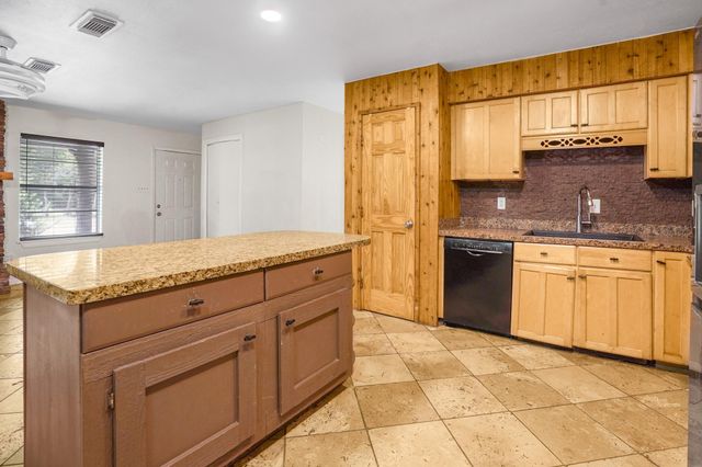 700 Anderson Road, Kingwood, TX 77339