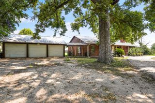 700 Anderson Road, Kingwood, TX 77339