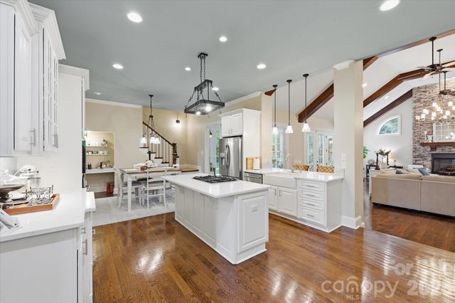 148 E Cold Hollow Farms Drive, Mooresville, NC 28117