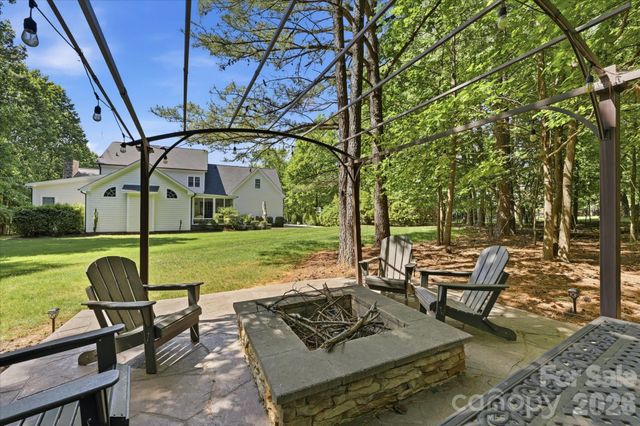 148 E Cold Hollow Farms Drive, Mooresville, NC 28117