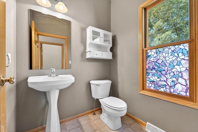 6547 Parkway CIRCLE, Mount Pleasant, WI 53406