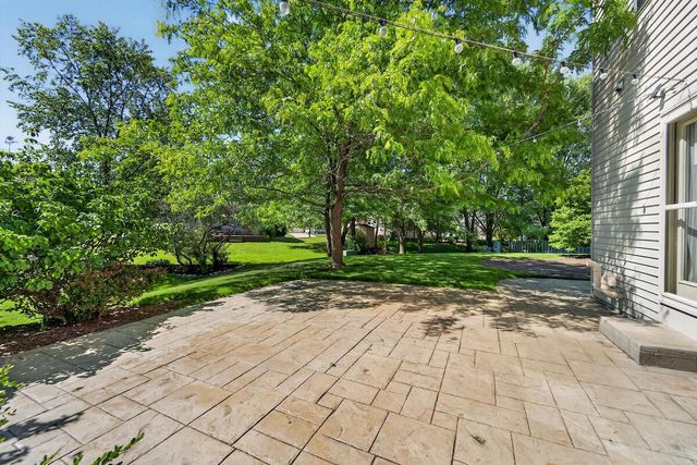 6547 Parkway CIRCLE, Mount Pleasant, WI 53406