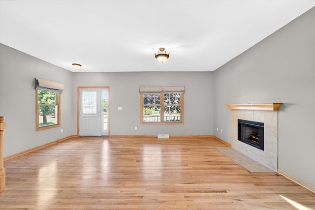 6547 Parkway CIRCLE, Mount Pleasant, WI 53406