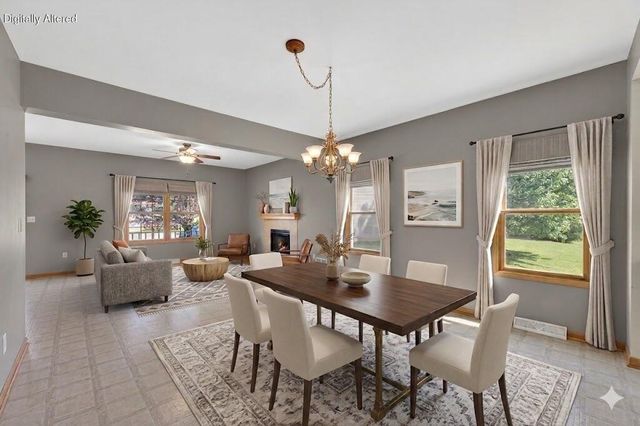 6547 Parkway CIRCLE, Mount Pleasant, WI 53406