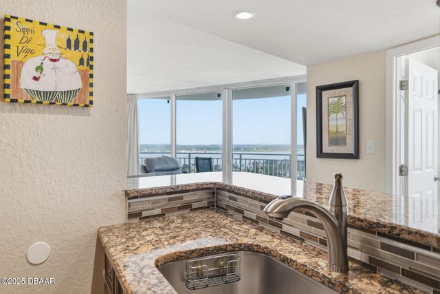 2625 S Atlantic Ave Apt 18NW, Daytona Beach, FL 32118