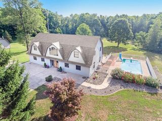 7033 N M-140, Watervliet Twp, MI 49098