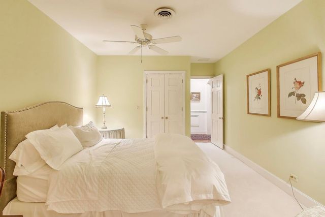 6500 Shady Lane, Burr Ridge, IL 60527