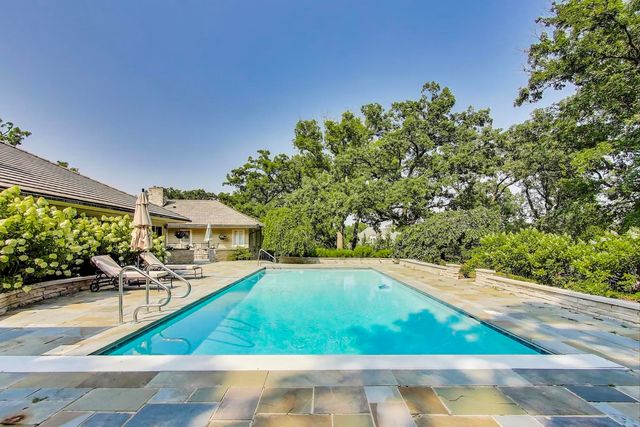 6500 Shady Lane, Burr Ridge, IL 60527