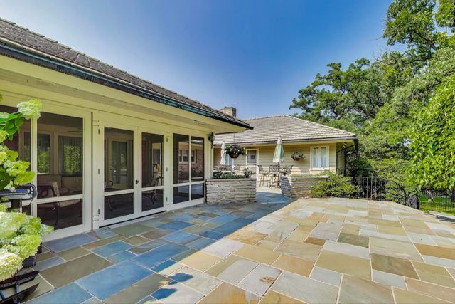 6500 Shady Lane, Burr Ridge, IL 60527