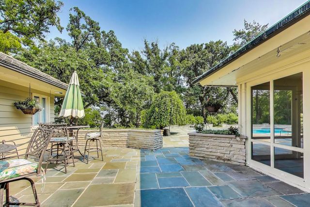 6500 Shady Lane, Burr Ridge, IL 60527