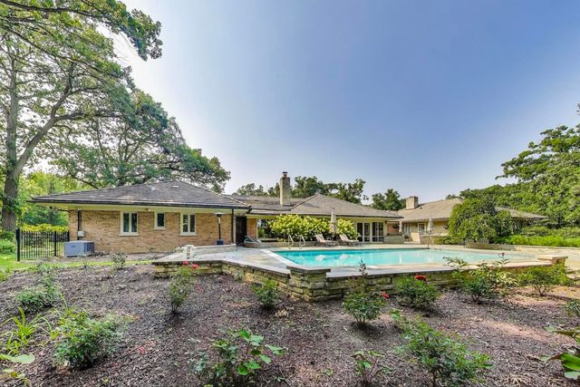 6500 Shady Lane, Burr Ridge, IL 60527