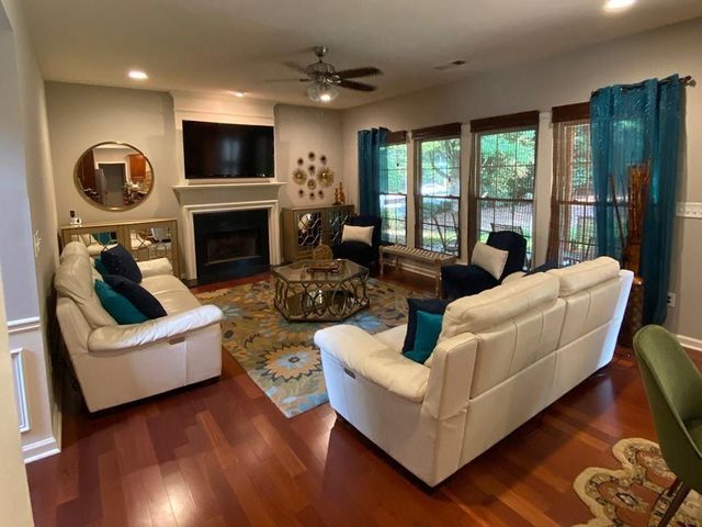 30 Sherryforth NW Drive, Marietta, GA 30062