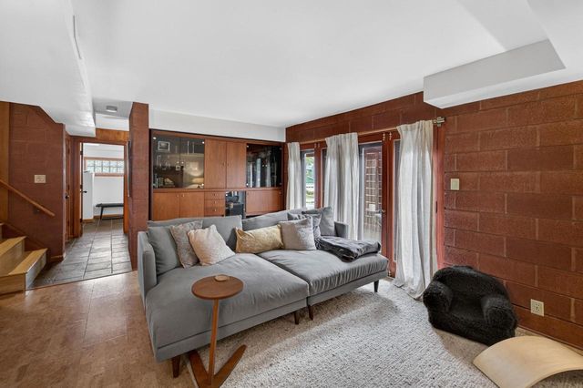 25 Shepard Terrace, Madison, WI 53705