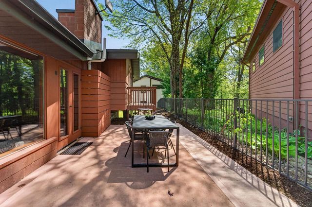 25 Shepard Terrace, Madison, WI 53705
