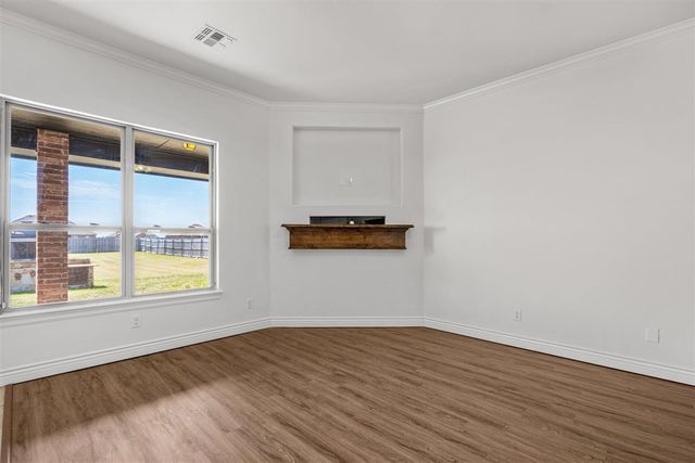 33 SW Bradford Ln, Lawton, OK 73505