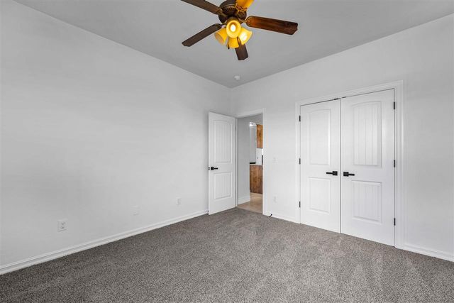 33 SW Bradford Ln, Lawton, OK 73505