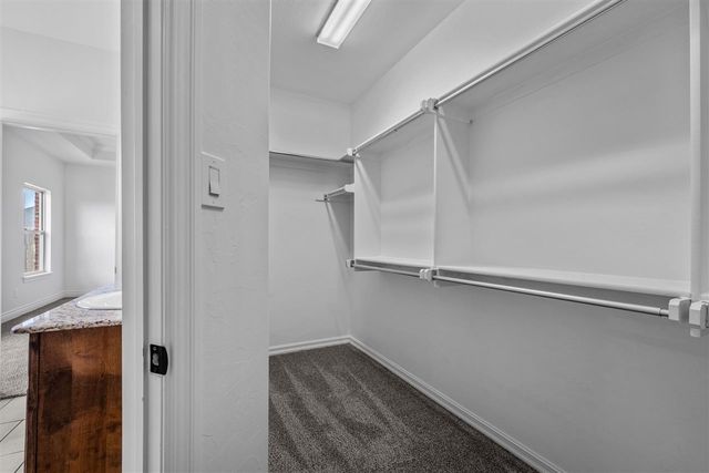 33 SW Bradford Ln, Lawton, OK 73505