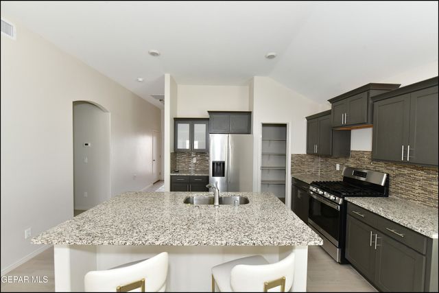 15165 COMPOSITION Avenue, El Paso, TX 79938