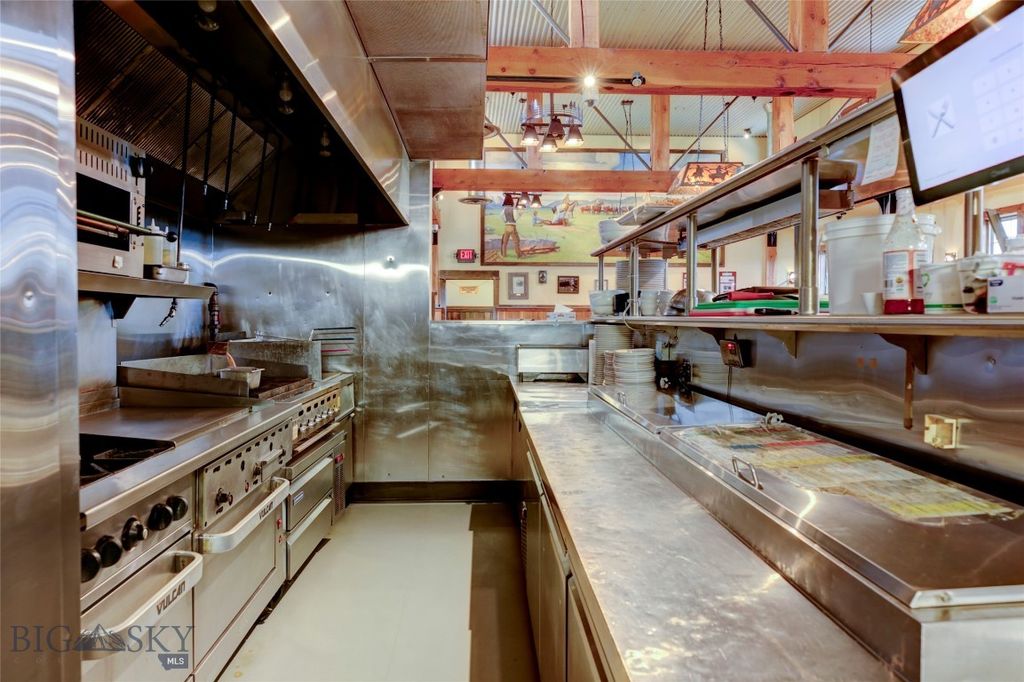 102 Elliot S, Wilsall, MT 59086 photo 23