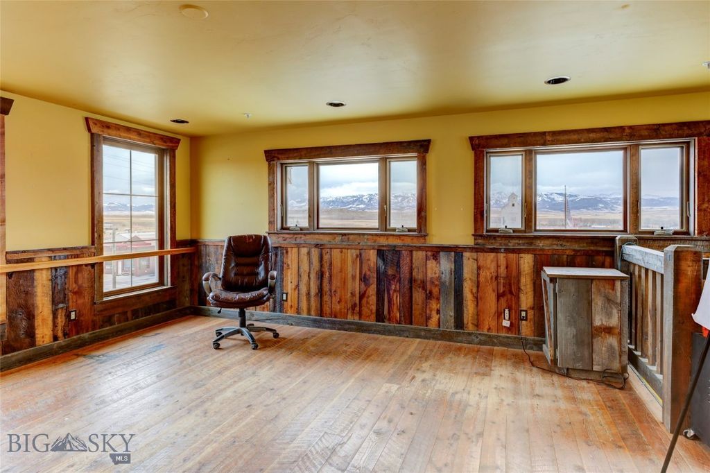 102 Elliot S, Wilsall, MT 59086 photo 35