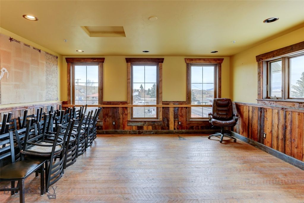 102 Elliot S, Wilsall, MT 59086 photo 36