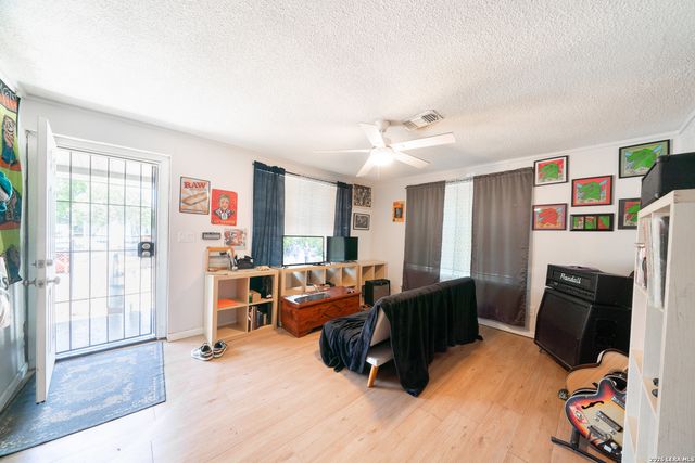 971 Chalmers Ave, San Antonio, TX 78211