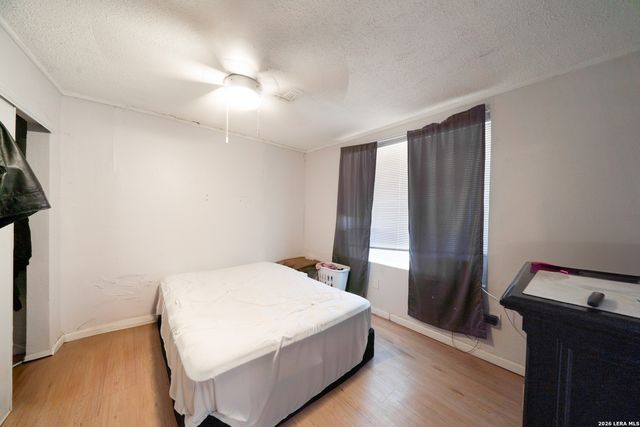 971 Chalmers Ave, San Antonio, TX 78211