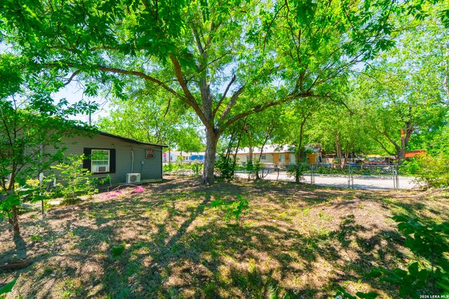971 Chalmers Ave, San Antonio, TX 78211