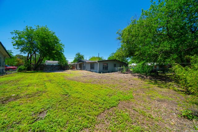 971 Chalmers Ave, San Antonio, TX 78211