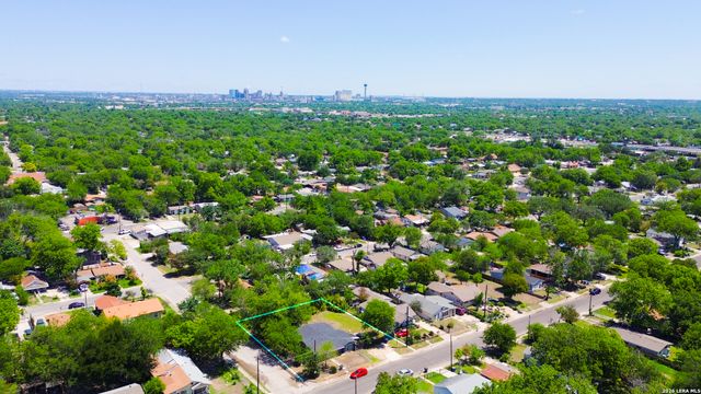 971 Chalmers Ave, San Antonio, TX 78211