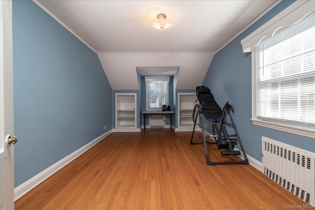 108 Muirfield Road, Rockville Centre, NY 11570