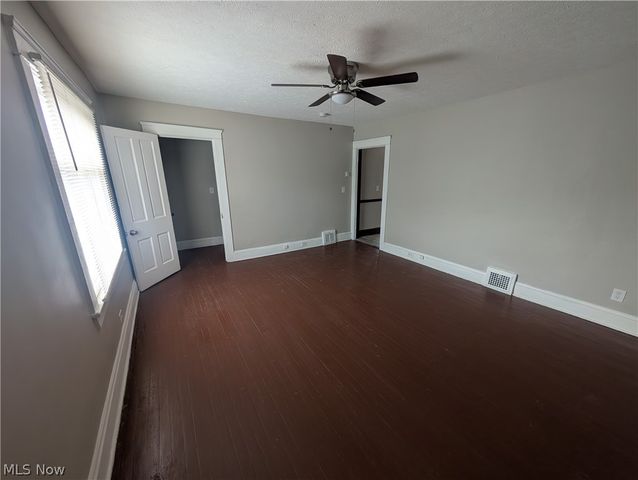 7515 Ottawa Road, Cleveland, OH 44105