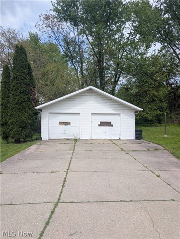 7515 Ottawa Road, Cleveland, OH 44105
