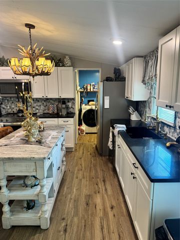 20414 Hillside Drive, Chandler, TX 75758