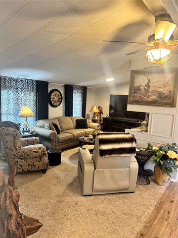20414 Hillside Drive, Chandler, TX 75758