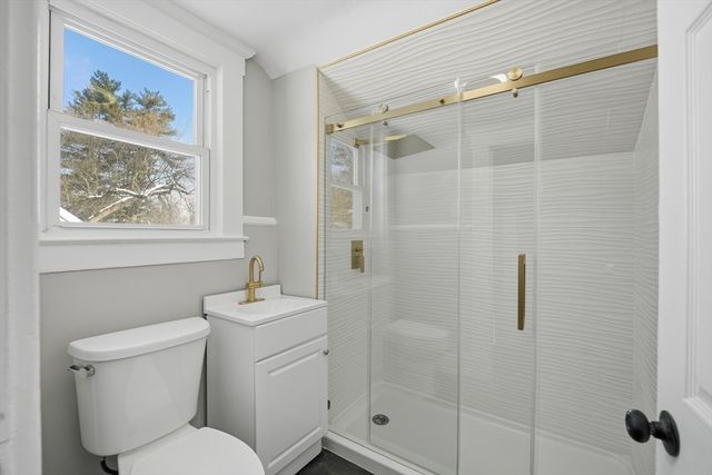 87 Fenwick Street, Springfield, MA 01109