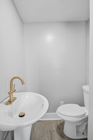 87 Fenwick Street, Springfield, MA 01109