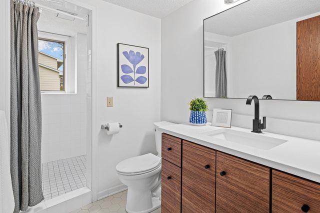 4359 Chowen Avenue N, Robbinsdale, MN 55422